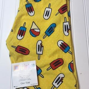 Buttery soft LulaRoe one size leggings